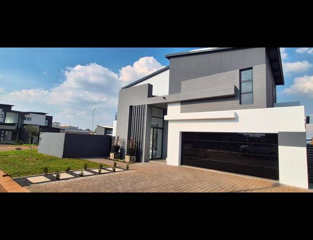 4 BEDROOM HOUSE FOR SALE IN FOUNTAINBROOK ESTATE